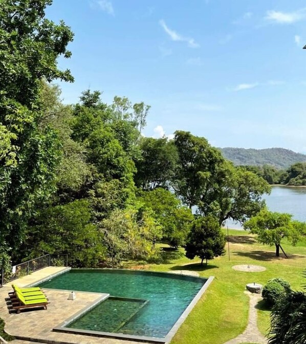 Superior Double Room, Lake View