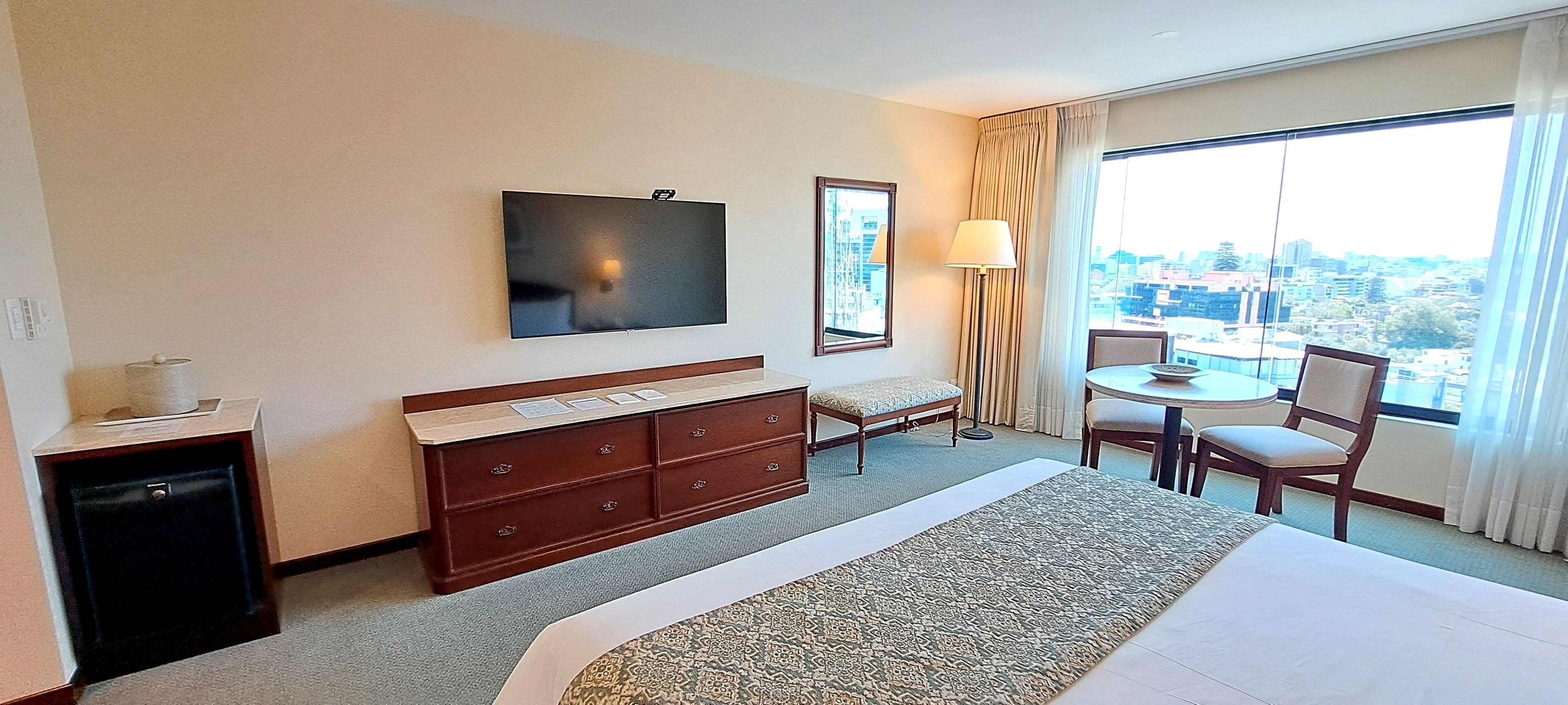 1 bedroom, minibar, in-room safe, desk