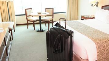 1 bedroom, minibar, in-room safe, desk