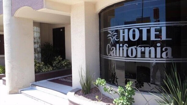 Exterior detail - Hotel California (Navojoa)
