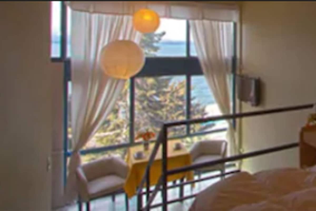 1 bedroom, premium bedding, in-room safe, desk