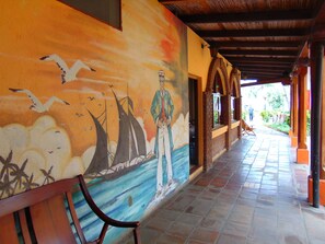 Interior entrance - Hotel El Maltese – Lakefront (Granada)