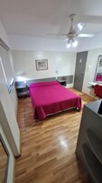 Double Room, 1 Queen Bed | Minibar, in-room safe, free WiFi, bed sheets