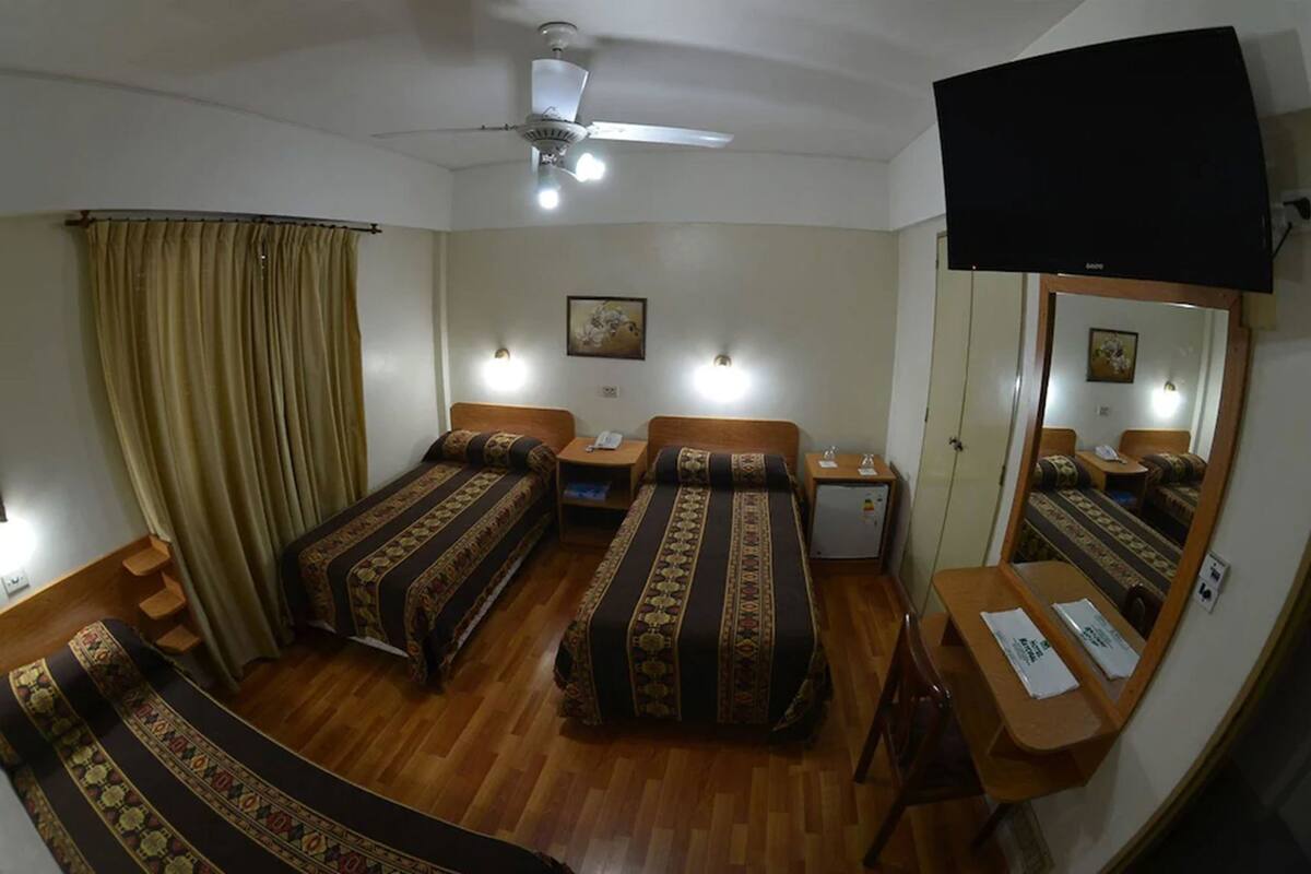 Minibar, safe på rommet, wi-fi (inkludert) og sengetøy