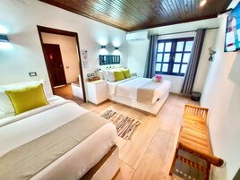 Deluxe Apartment, Accessible, Private Bathroom (APARTAMENTO 2) | 1 bedroom, premium bedding, down comforters, memory foam beds