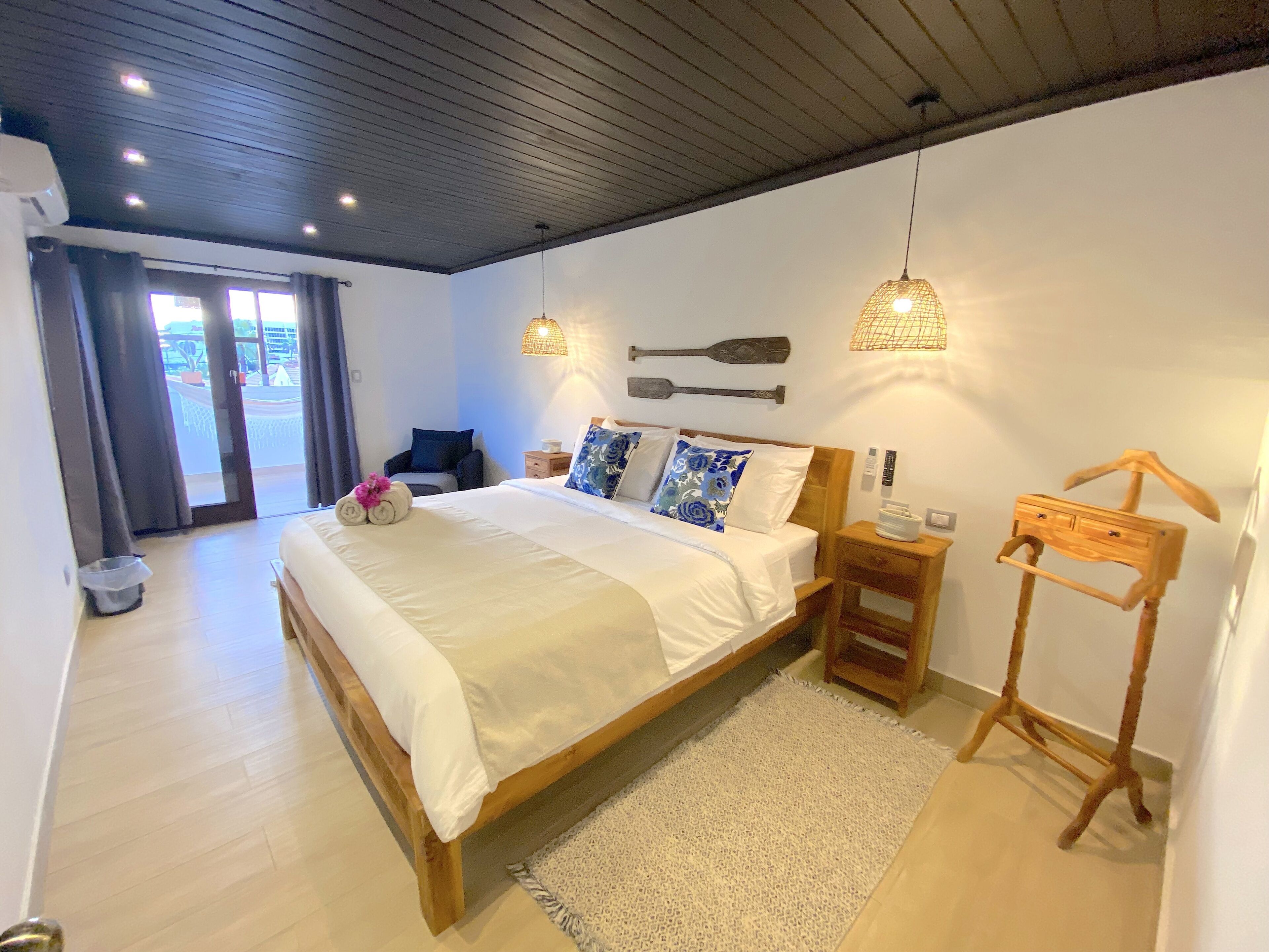 Deluxe Apartment, Private Bathroom (APARTMENT 6) | 1 bedroom, premium bedding, down comforters, memory foam beds