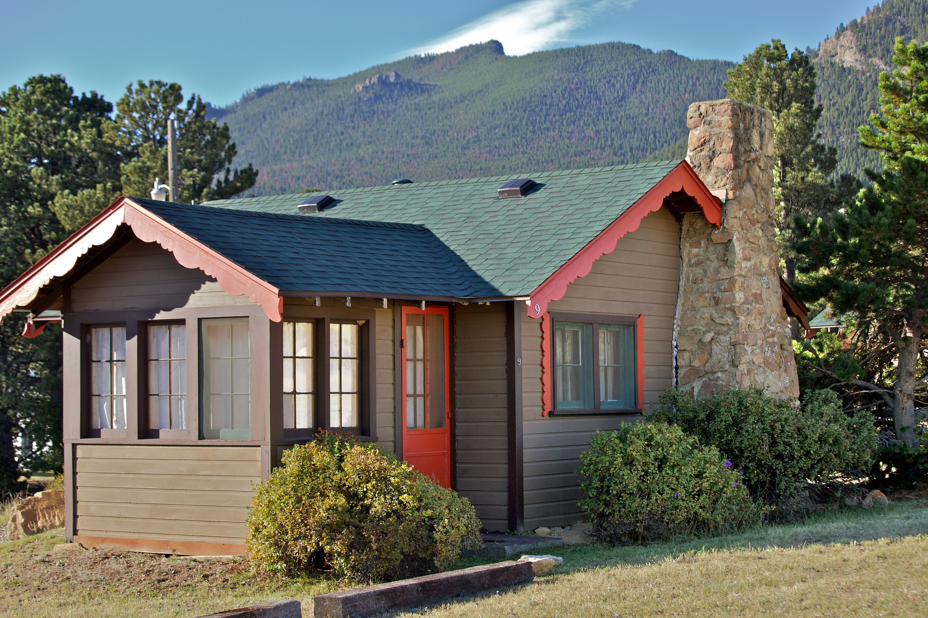 Cabin | 1 bedroom, rollaway beds, free WiFi, bed sheets