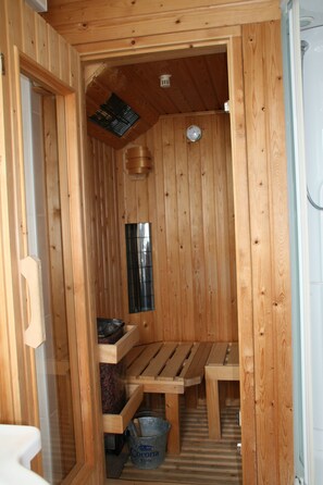 Luxury Twin Room | In-room safe, soundproofing, cribs/infant beds, rollaway beds - Hotel Het Galjoen (Dronten)