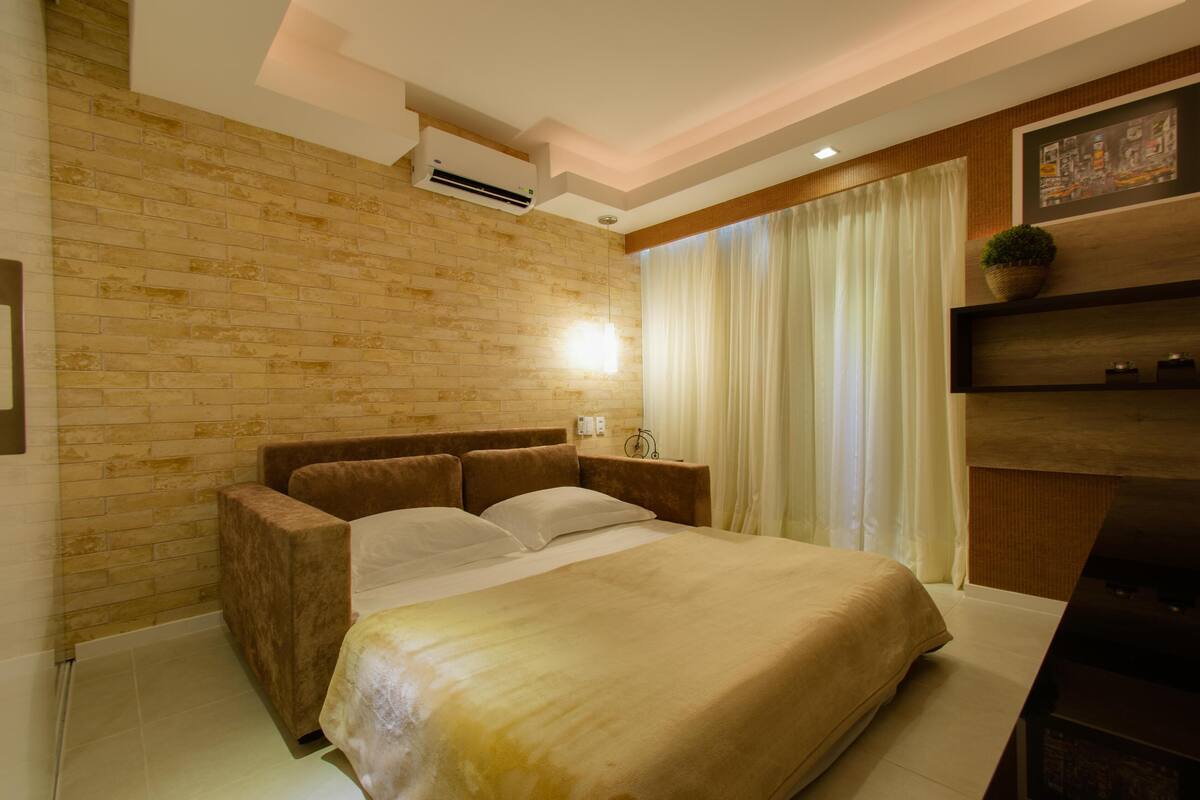 3 bedrooms, Egyptian cotton sheets, pillowtop beds, in-room safe