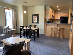 Suite, 2 Bedrooms, Kitchen | Living area - Sea Breeze Court (Cannon Beach)