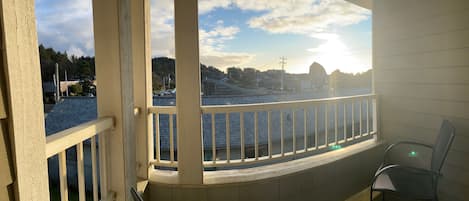 Traditional Studio | Balcony view