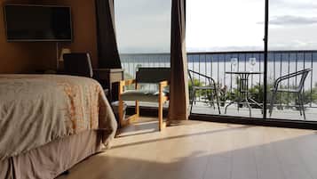 Oceanfront Full Kitchen Suite with Private Balcony 2 Queen | View from room