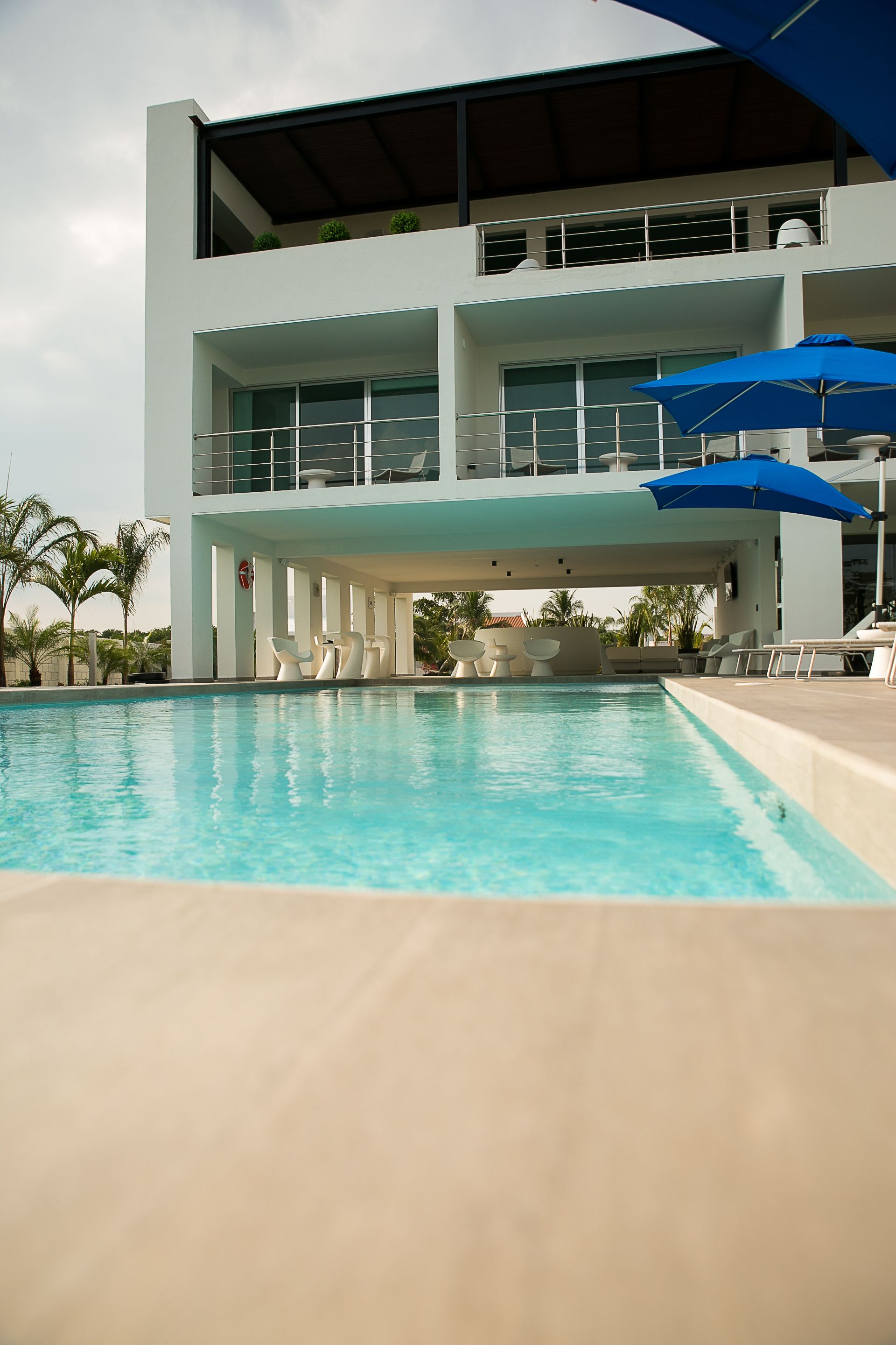 outdoor pool, pool loungers