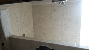 Superior Double Room, 2 Double Beds | Bathroom shower