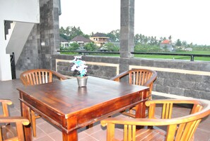 Terrace/patio - Ganesha Home Stay (Ubud)