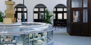 Lobby - Toyooka1925 (Toyooka)