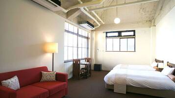 WiFi (無料)、ベッドシーツ