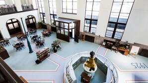 Lobby lounge - Toyooka1925 (Toyooka)
