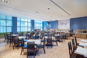 Daily buffet breakfast (TWD 380 per person) - Naruwan Inn (Taitung)