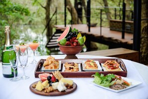 Daily English breakfast for a fee - Kalundewa Retreat (Dambulla)