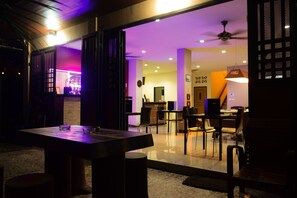 Lounge - Patong V Hotel (Patong)