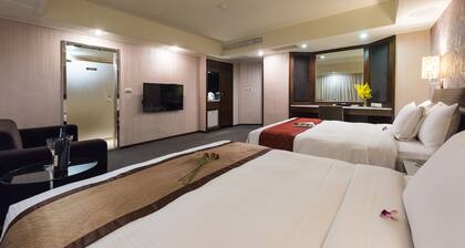 Forward Suites I