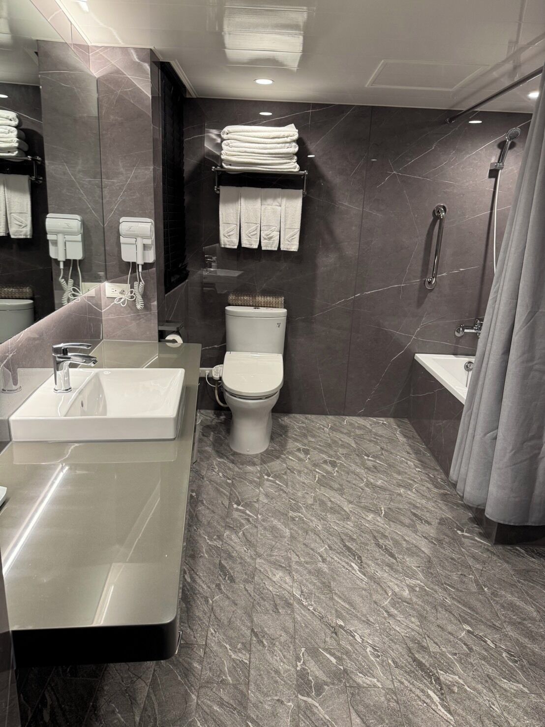 Quadruple Room | Bathroom | Combined shower/bathtub, hair dryer, slippers, towels
