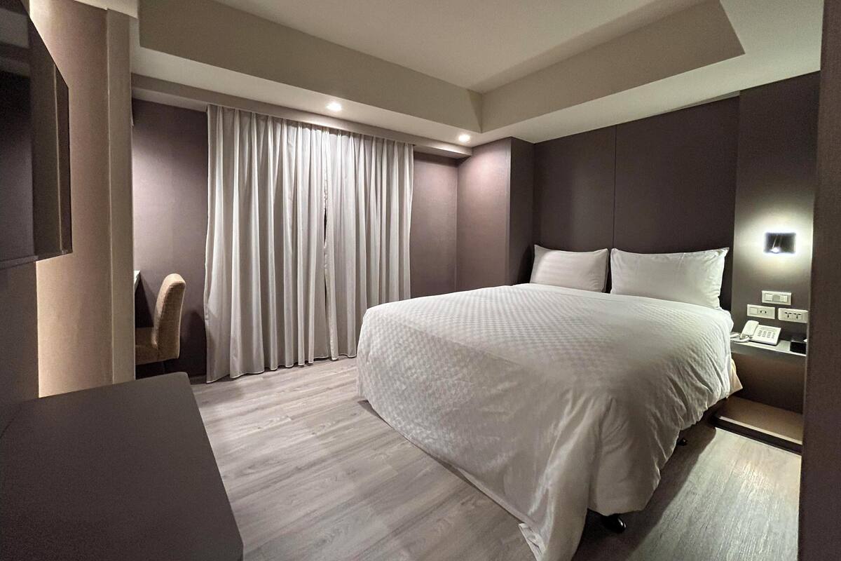 Business Room, 1 Double Bed