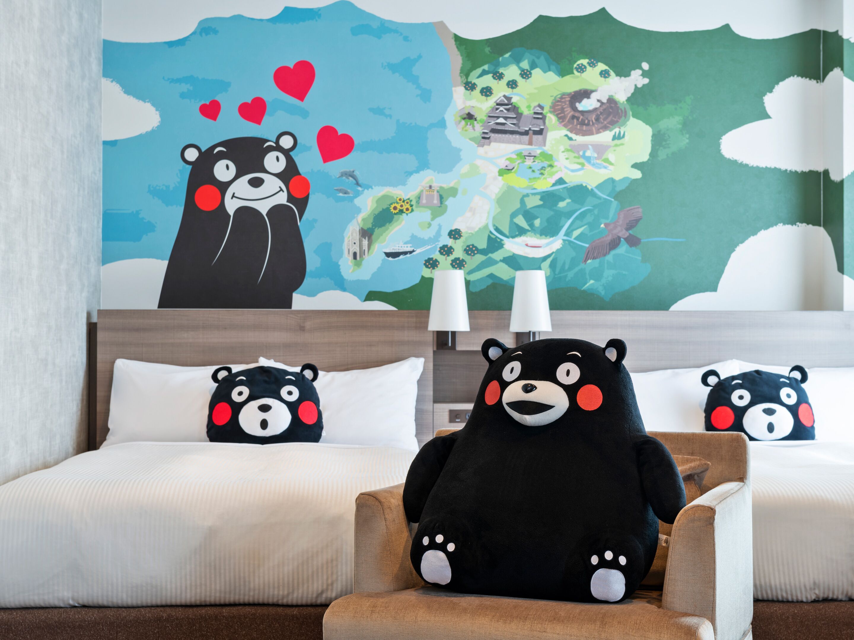 Két bảo mật tại phòng, bàn, màn/rèm cản sáng, bàn ủi/dụng cụ ủi quần áo 