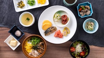 朝食