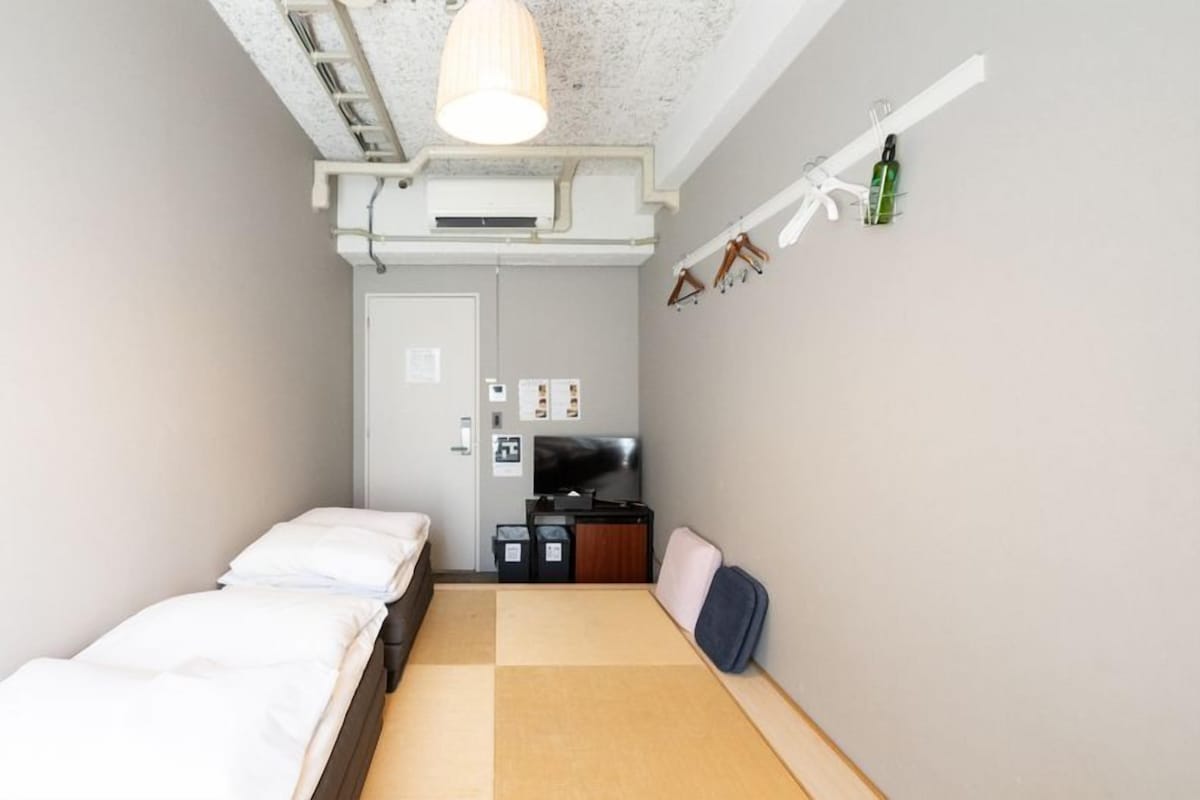 Japanese-style Room Shared Shower and Toilet
