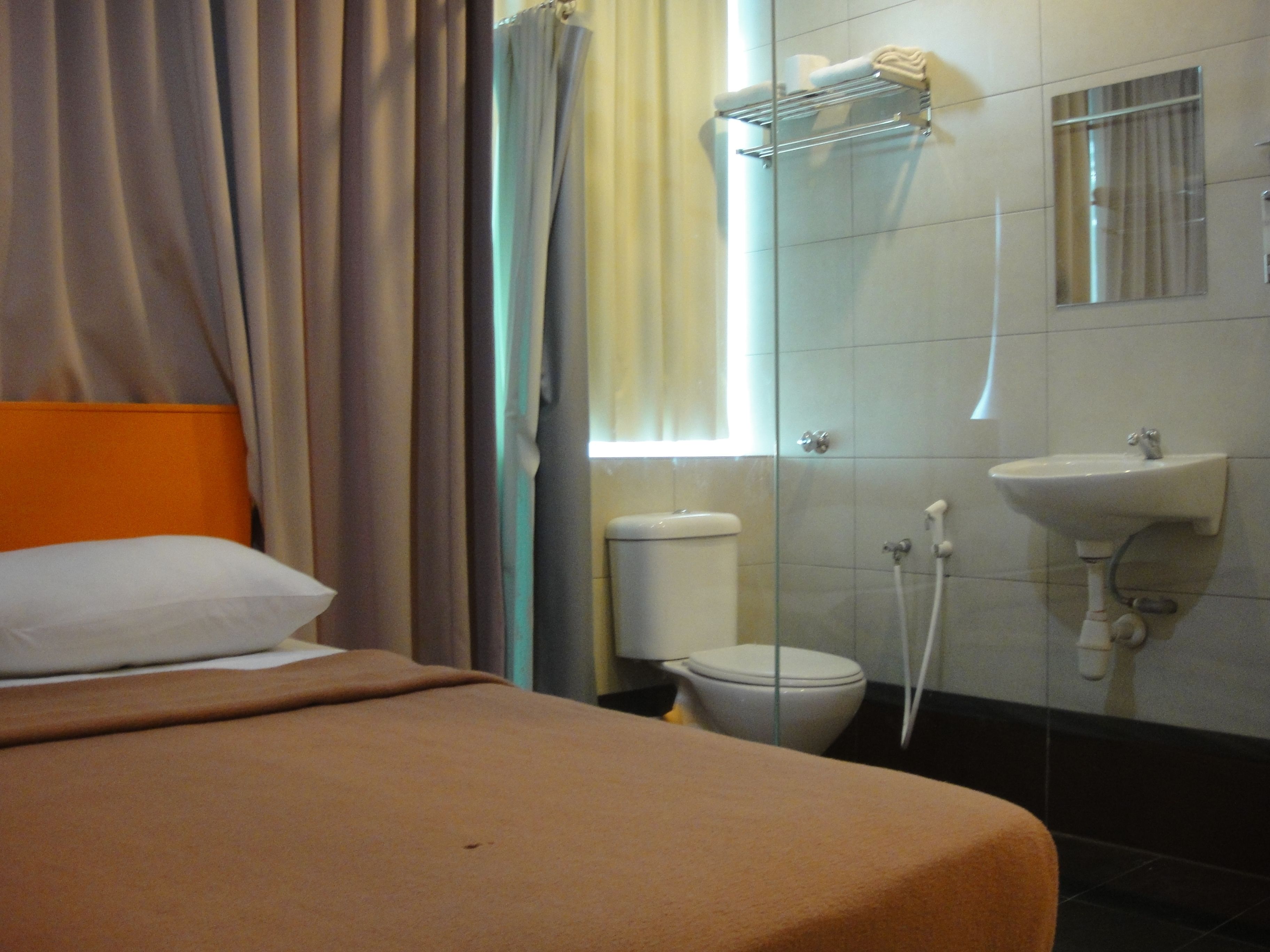Foto - 1 Hotel Kuchai Lama
