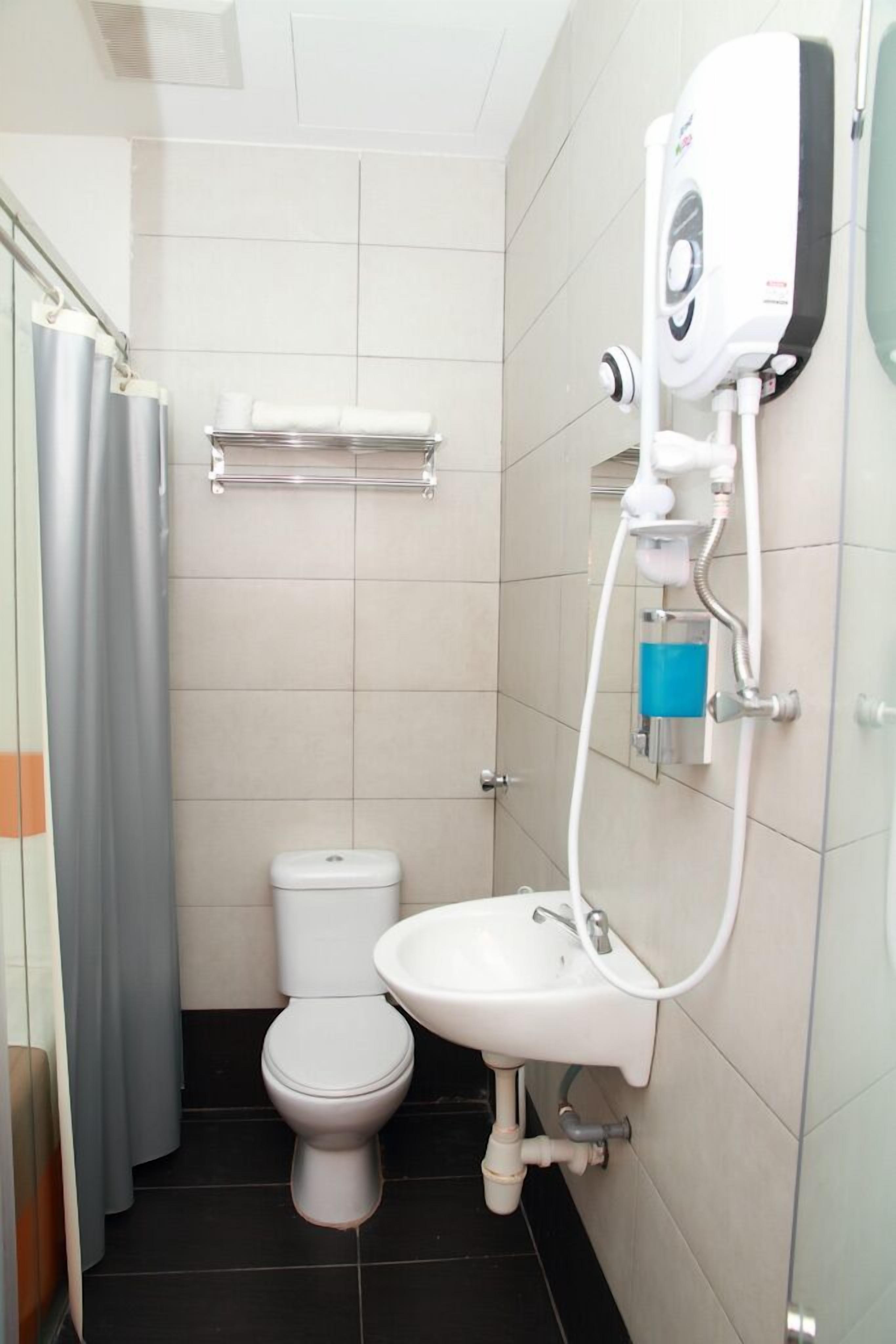 Photo - 1 Hotel Kuchai Lama