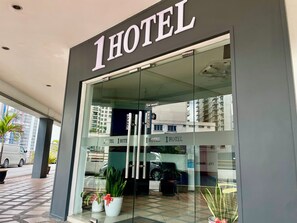 Front of property - 1 Hotel Kuchai Lama (Kuala Lumpur)