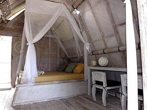 Honeymoon Cottage, 1 Bedroom, Terrace, Valley View | Minibar, individually decorated, individually furnished, desk - Uma Nandhi Ubud Natural Cottage (Payangan)