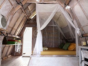 ميني بار وبديكورات فريدة لكل غرفة وطراز فريد لكل وحدة ومكتب