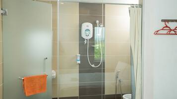 Shower, towels