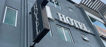 1 Hotel Mahkota Cheras