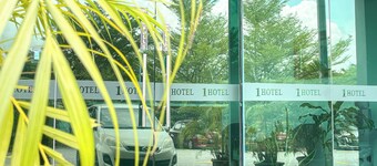 1 Hotel Mahkota Cheras