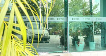 1 Hotel Mahkota Cheras