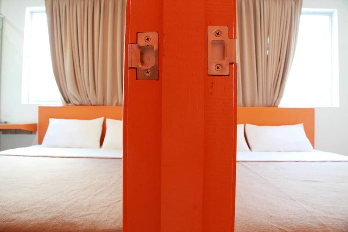 Deluxe Oda, 2 Yatak Odası | Ütü/ütü masası, ücretsiz kablosuz İnternet, çarşaf takımı