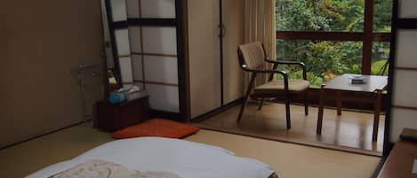 摺床/加床 (收費)、免費 Wi-Fi