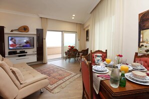 Superior Suite, Sea View | Living area | 32-inch LCD TV with satellite channels, TV, DVD player - Lir Residence Suites (Istanbul)