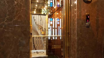 Elevator