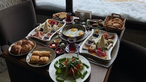 Komplett frokost er inkludert hver dag
