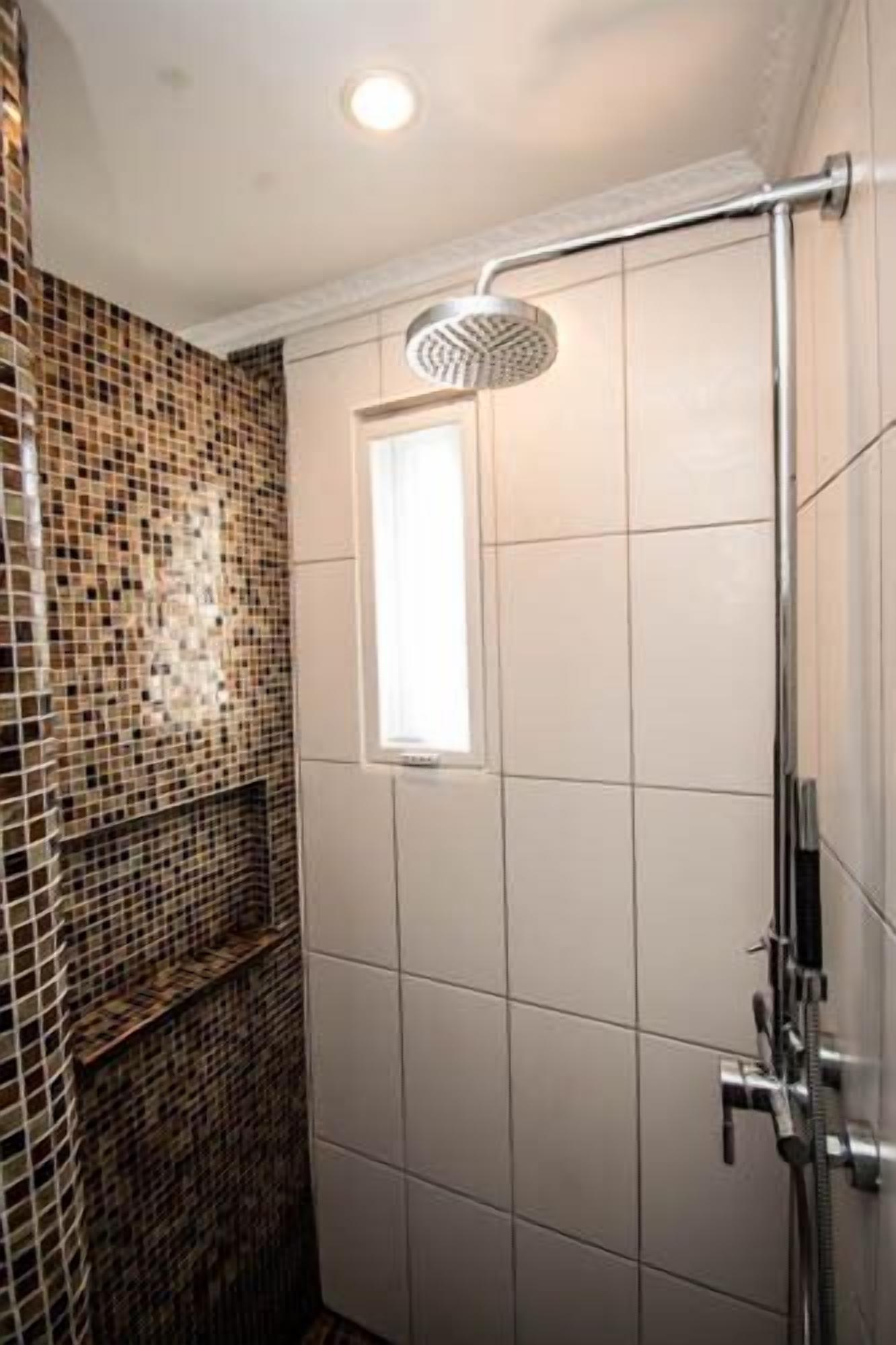 Premier Suite (Green Bamboo) | Bathroom shower