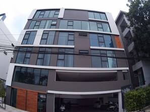 Exterior - Fullrich Residence (Bangkok)