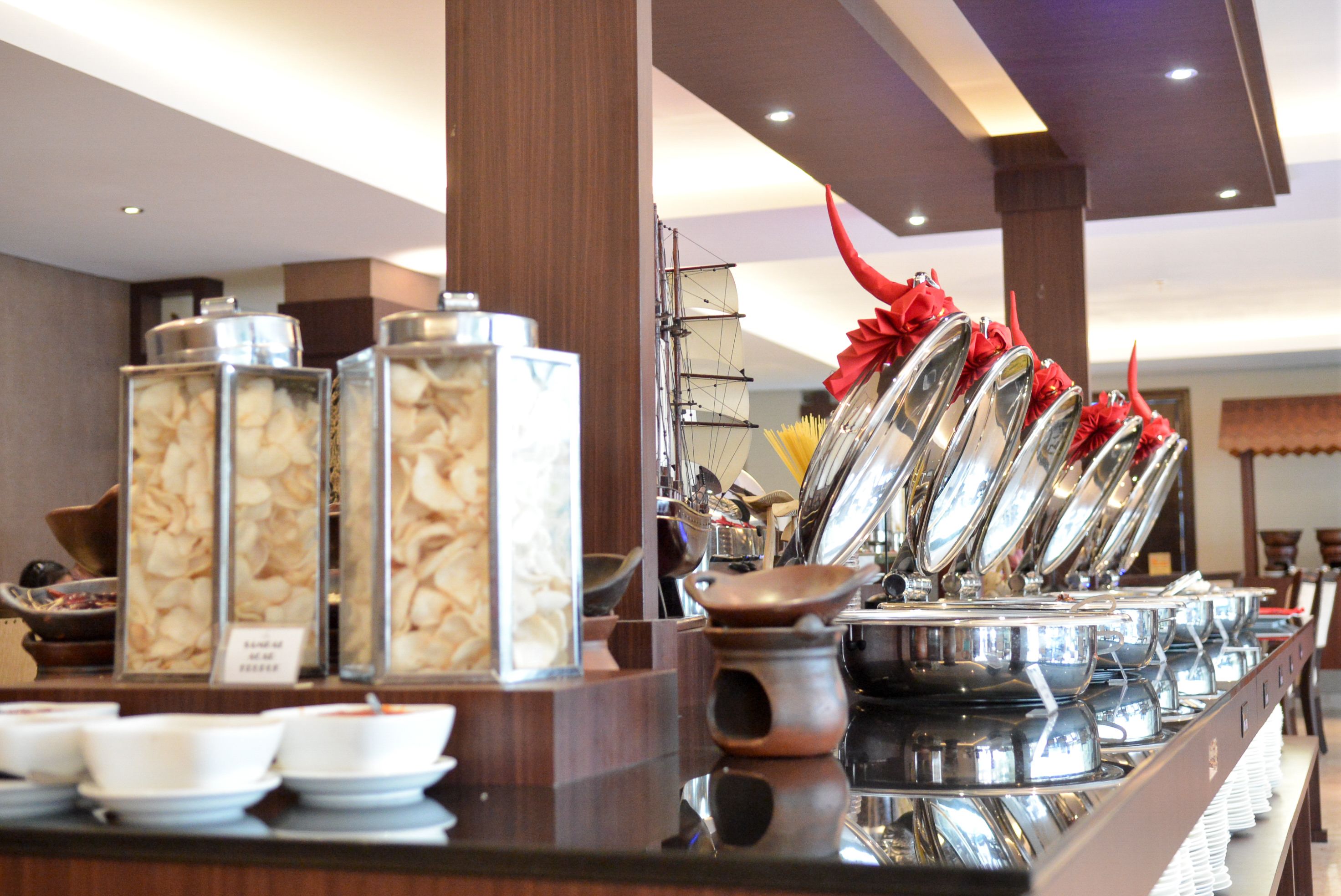 Daily buffet breakfast (IDR 70000 per person)