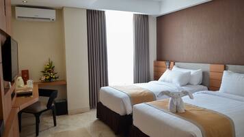 Superior Room, Non Smoking, City View | View from room