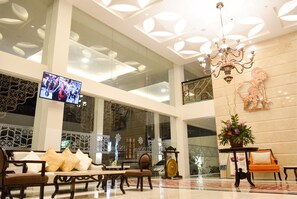 Lobby - LYNN Hotel by Horison (Yogyakarta)